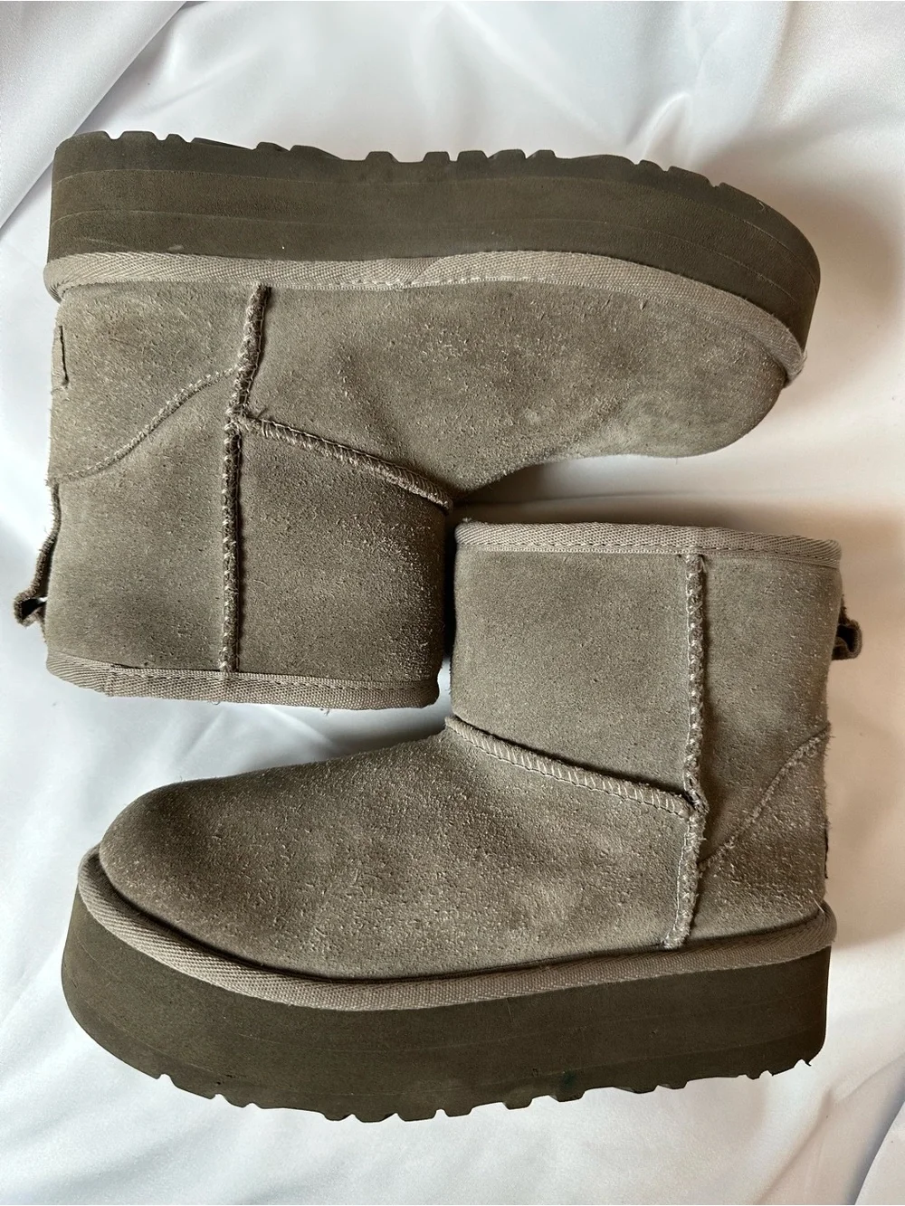 UGG Classic Mini Platform Gray Suede Boots Kids Size 2